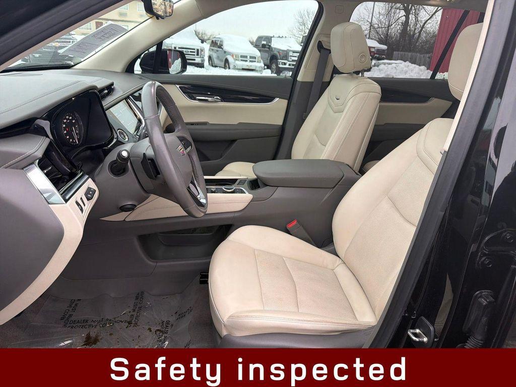 used 2021 Cadillac XT6 car, priced at $26,195