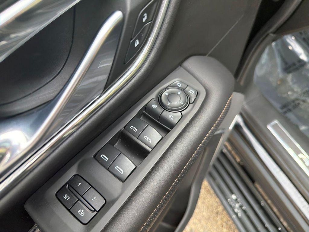 used 2023 GMC Yukon XL car, priced at $47,872