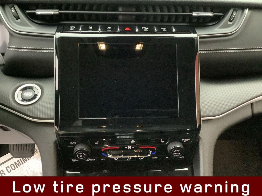 used 2023 Jeep Grand Cherokee car, priced at $24,975