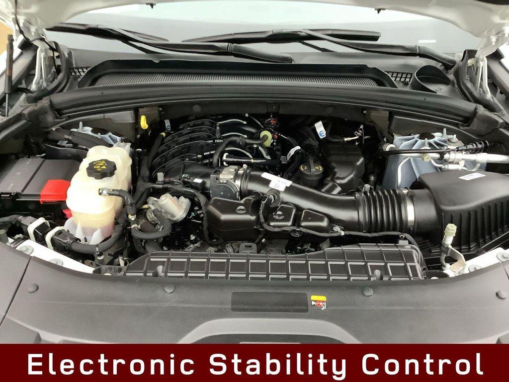 used 2023 Jeep Grand Cherokee car, priced at $24,975