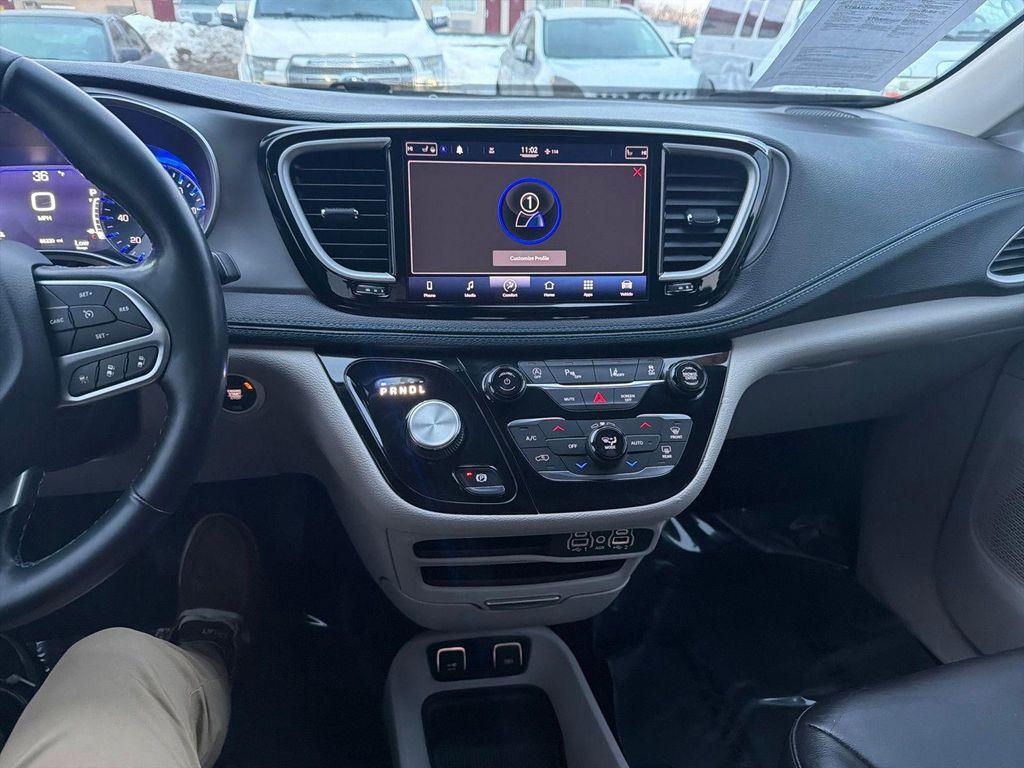 used 2021 Chrysler Pacifica car, priced at $18,833