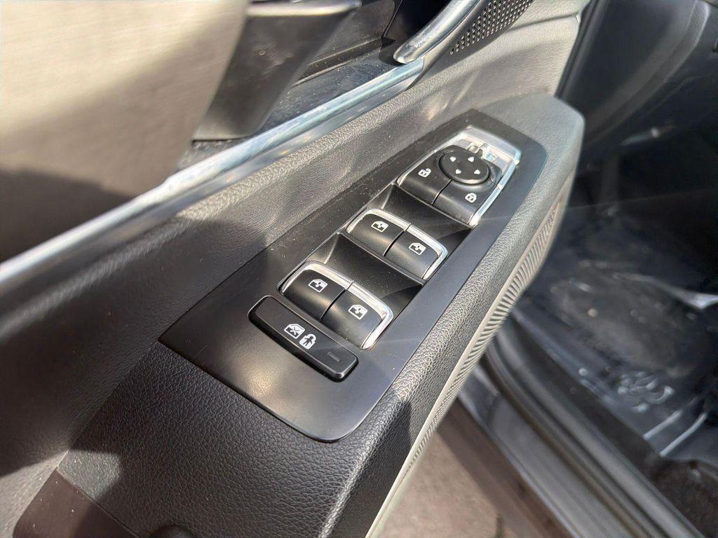 used 2024 Kia Telluride car, priced at $31,664