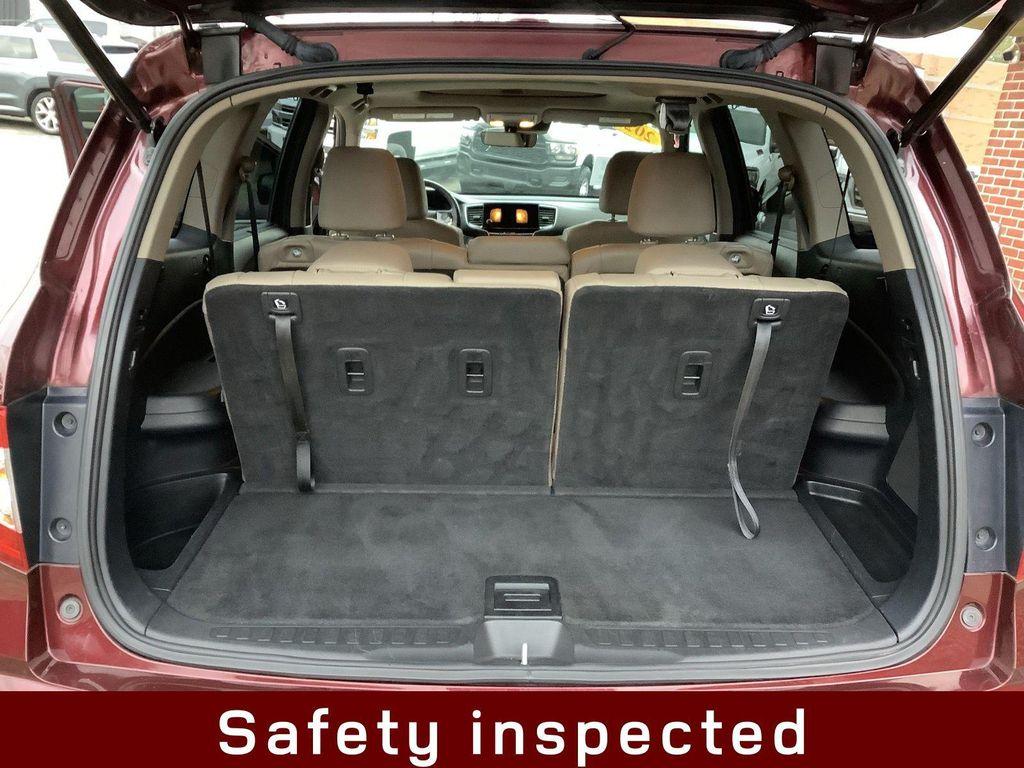 used 2022 Honda Pilot car, priced at $25,199