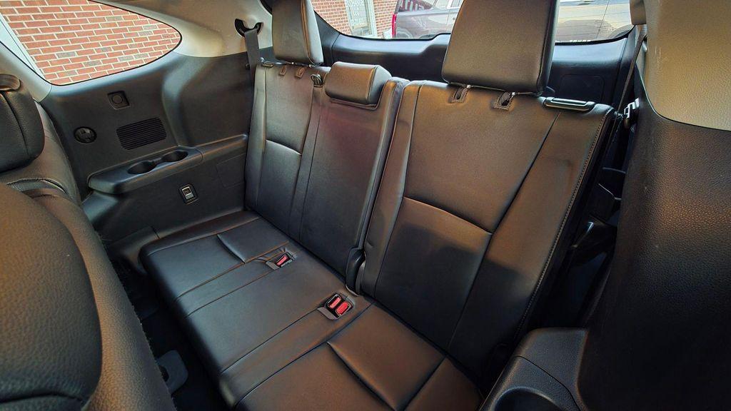 used 2022 Toyota Highlander car, priced at $29,988