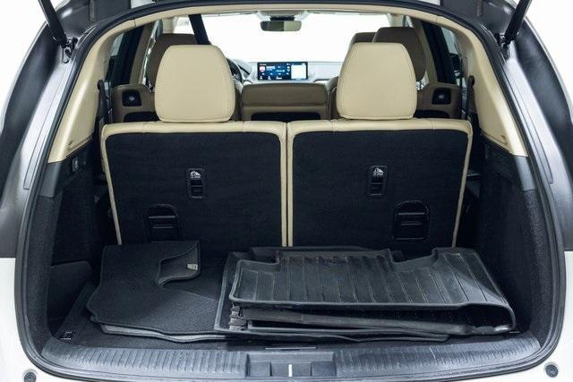 used 2022 Acura MDX car, priced at $31,990