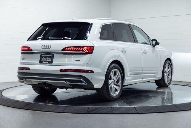 used 2020 Audi Q7 car, priced at $30,490