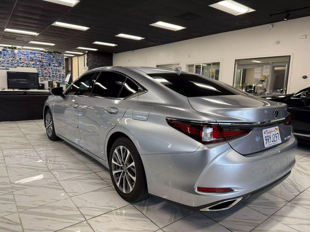 used 2022 Lexus ES 350 car, priced at $31,998