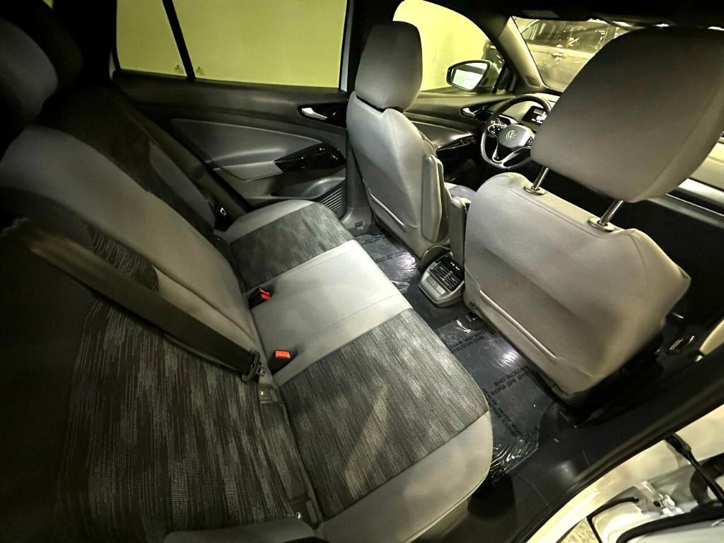 2022 Glacier White Volkswagen ID.4