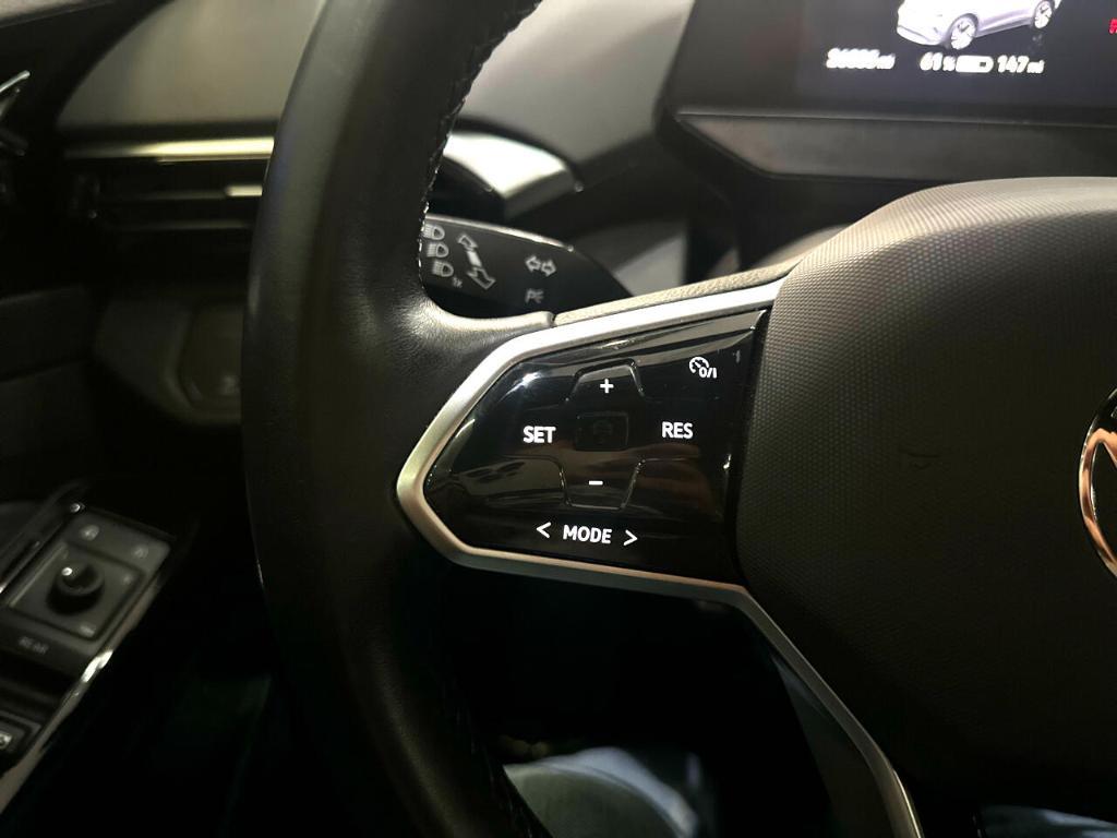 2022 Glacier White Volkswagen ID.4