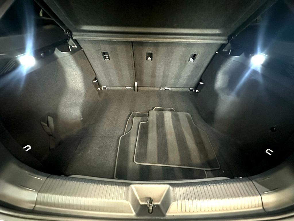 2022 Glacier White Volkswagen ID.4