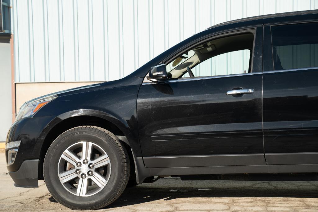 used 2017 Chevrolet Traverse car, priced at $5,995