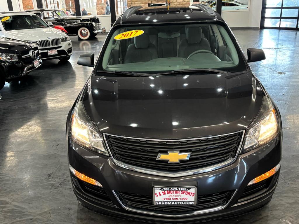 used 2017 Chevrolet Traverse car, priced at $7,988