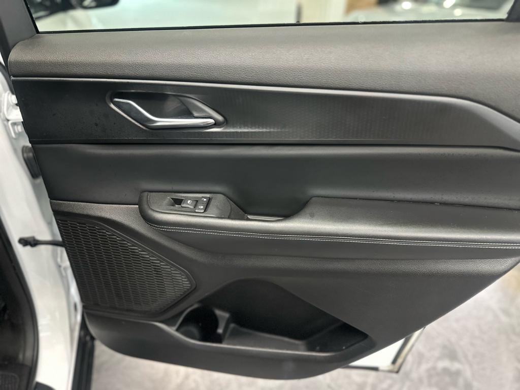 used 2024 Jeep Grand Cherokee L car, priced at $30,988