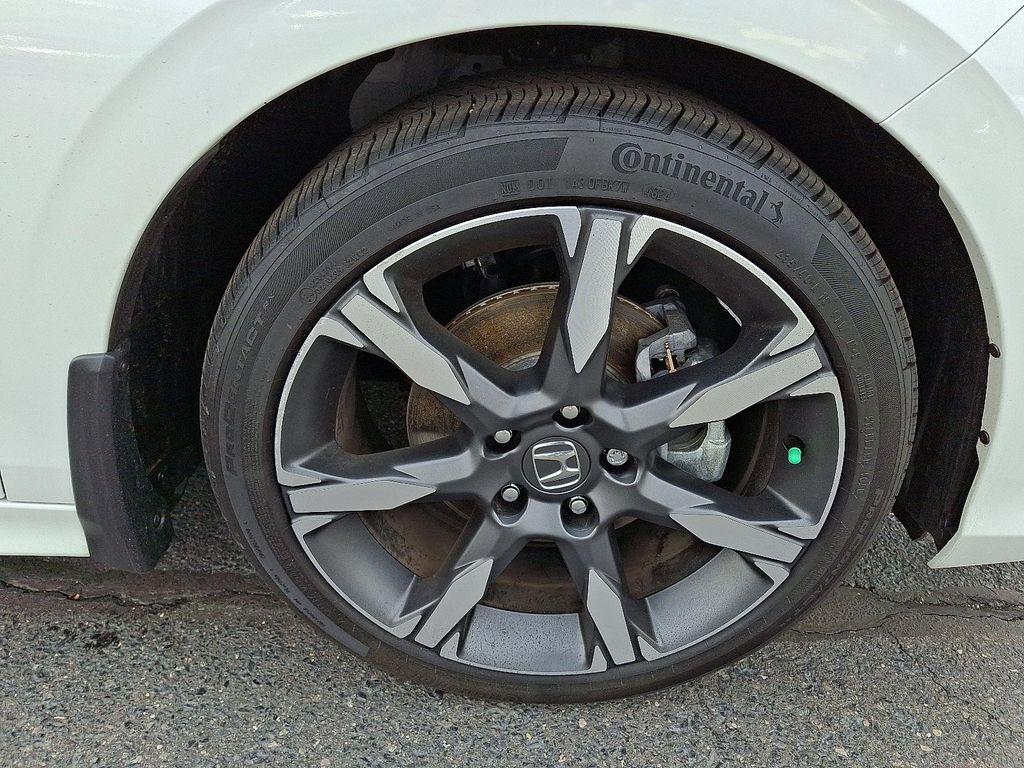 used 2025 Honda Civic Hybrid car, priced at $29,990