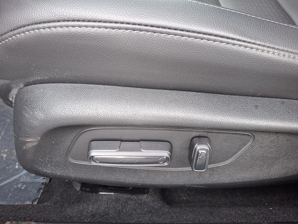 used 2025 Honda Civic Hybrid car, priced at $29,990