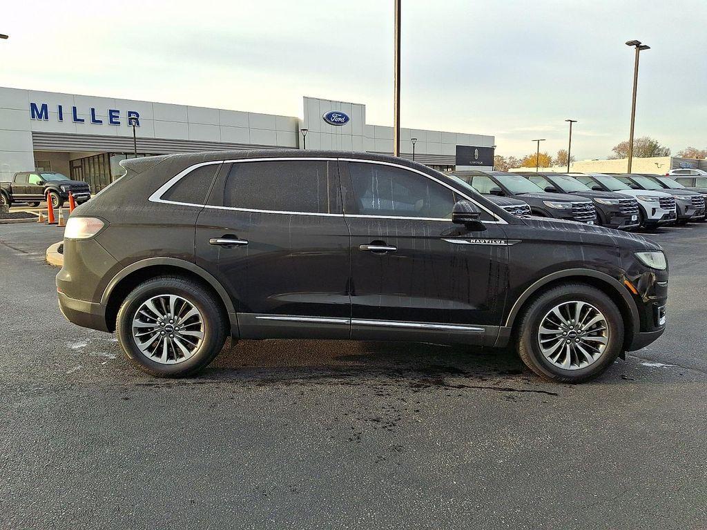 used 2020 Lincoln Nautilus car, priced at $23,690