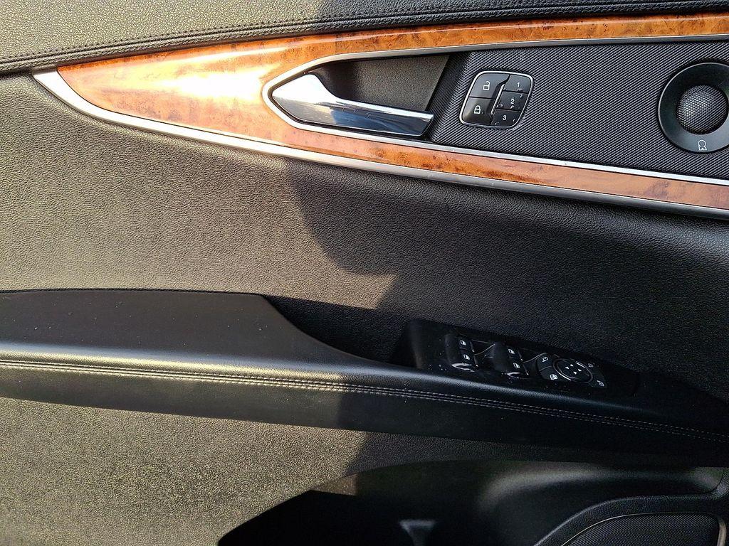 used 2020 Lincoln Nautilus car, priced at $23,690