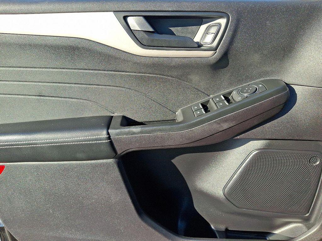 used 2022 Ford Escape car, priced at $20,695