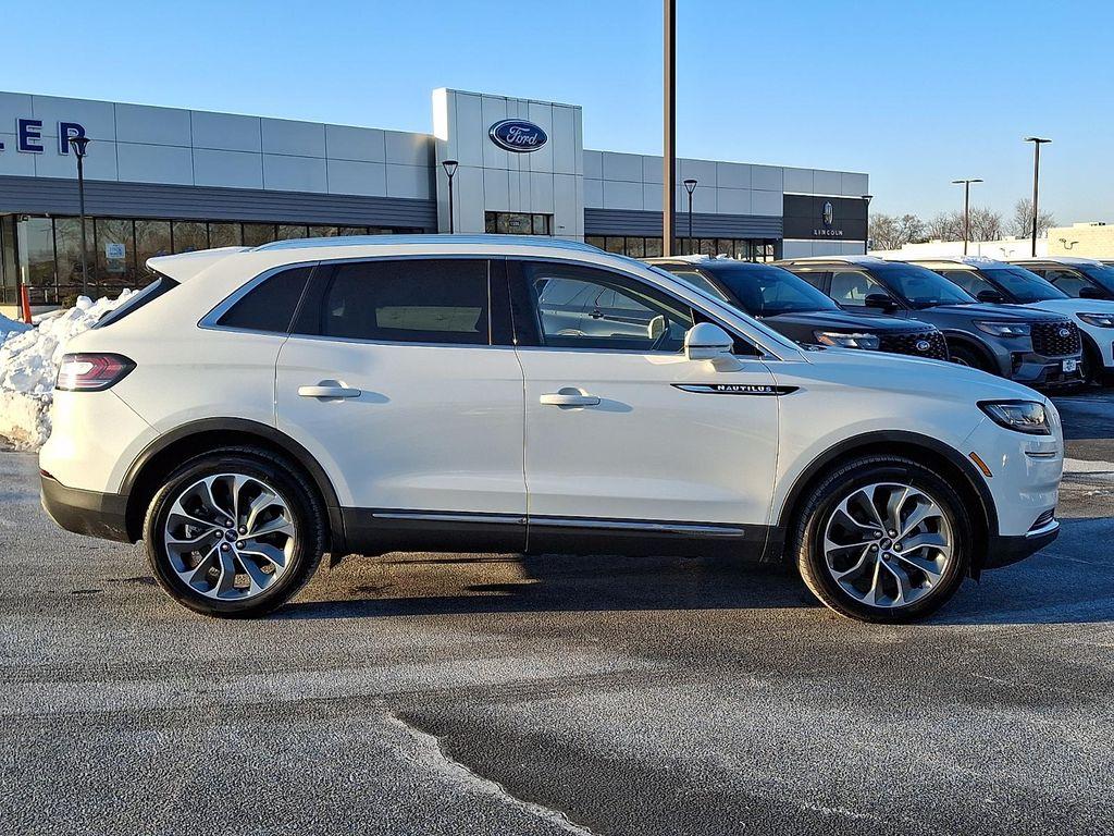 used 2022 Lincoln Nautilus car, priced at $32,991