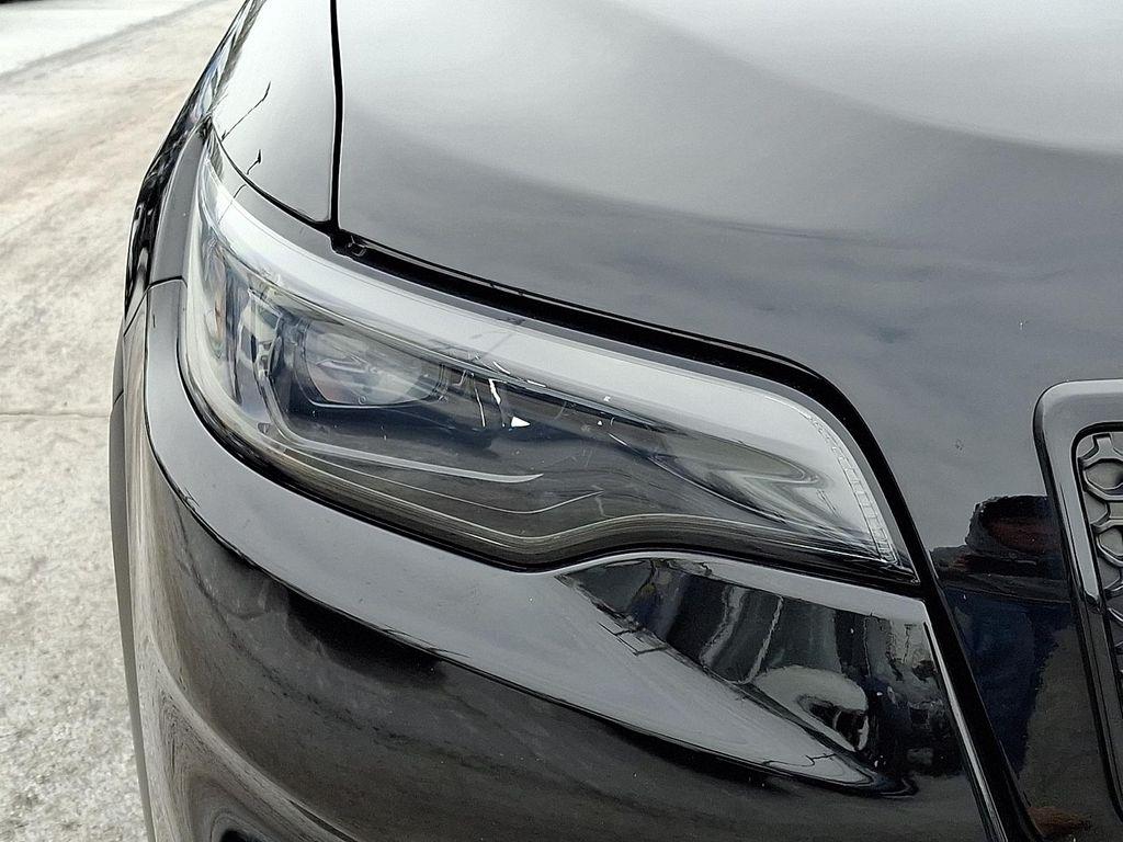 used 2022 Jeep Cherokee car, priced at $23,390