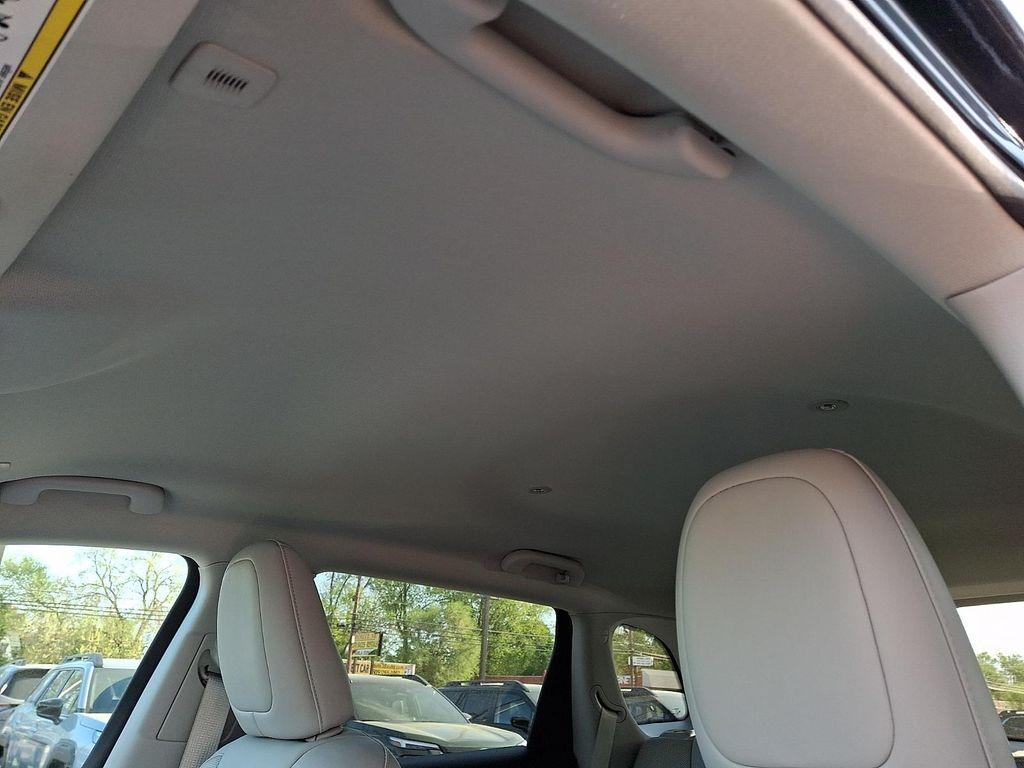 used 2019 Jeep Cherokee car, priced at $15,990