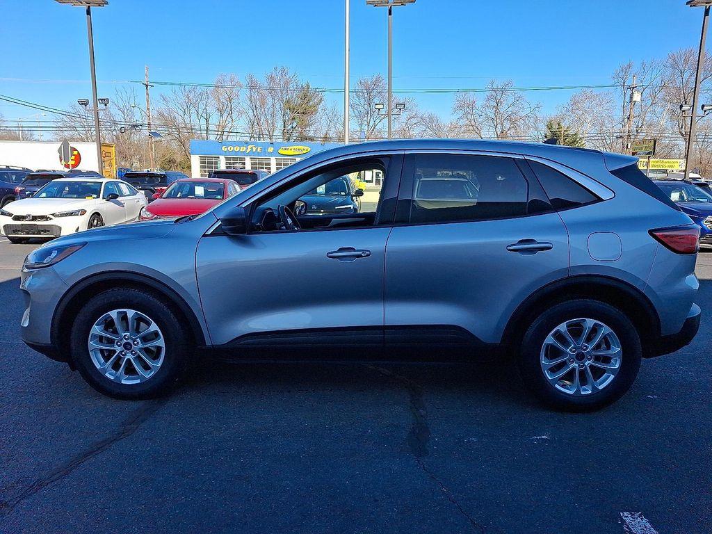 used 2022 Ford Escape car, priced at $19,995