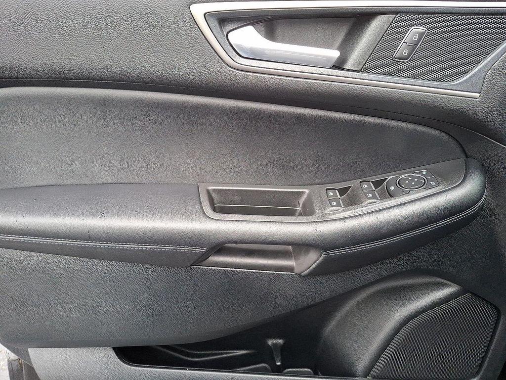 used 2022 Ford Edge car, priced at $25,695