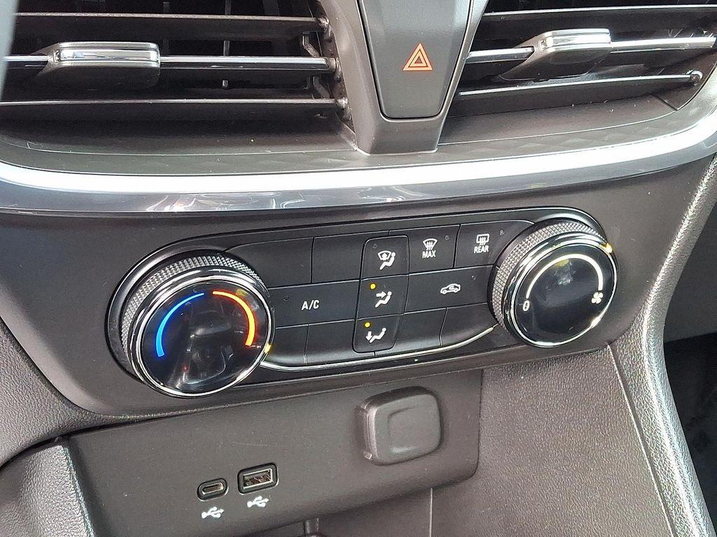 used 2024 Buick Encore GX car, priced at $19,990