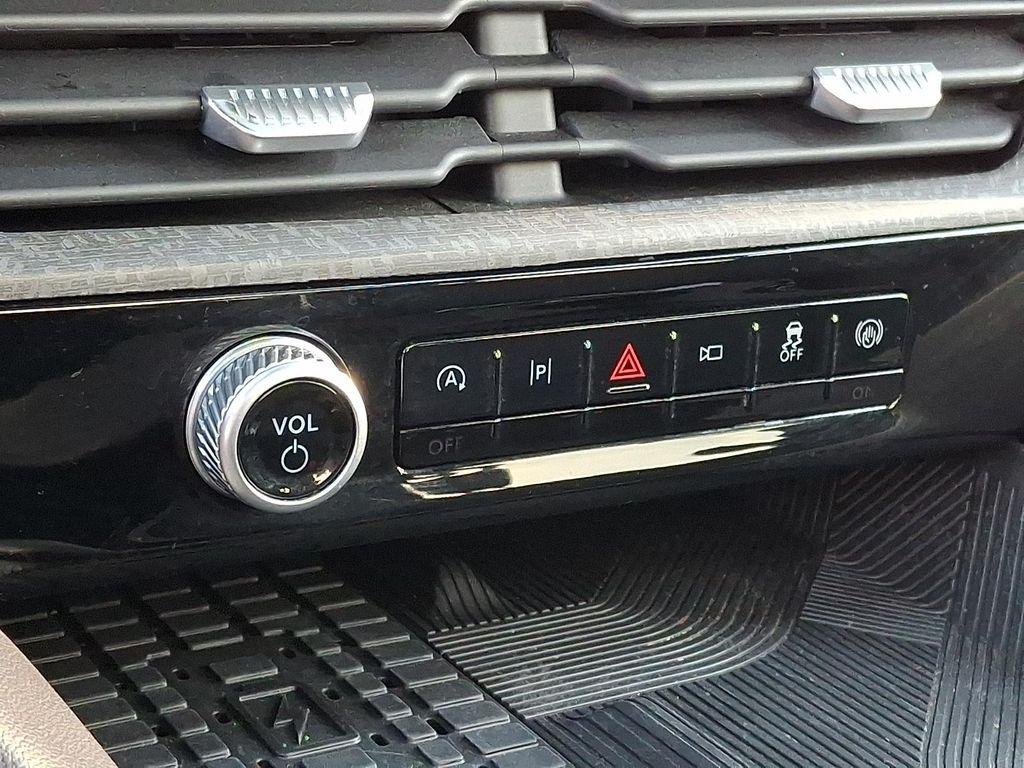 used 2025 Ford Explorer car, priced at $44,990