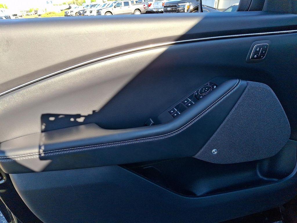used 2025 Ford Mustang Mach-E car, priced at $40,289