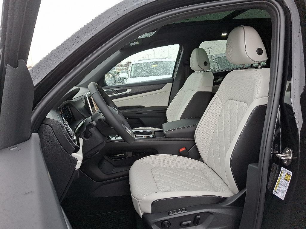 new 2026 Volkswagen Atlas Cross Sport car, priced at $56,469