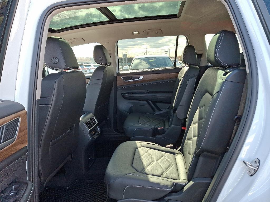 new 2026 Volkswagen Atlas car, priced at $51,300