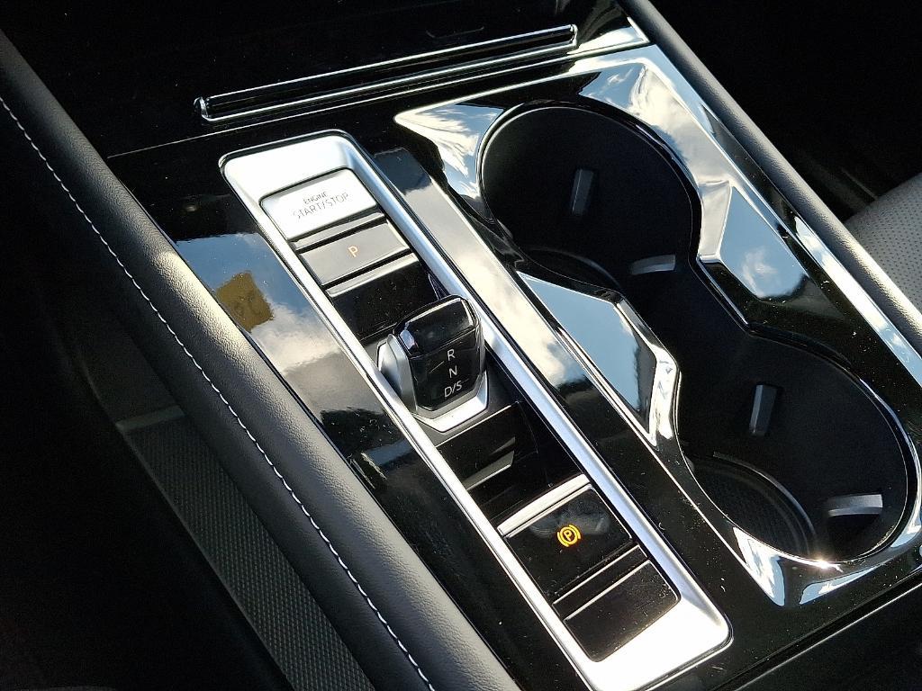 new 2026 Volkswagen Atlas car, priced at $51,300