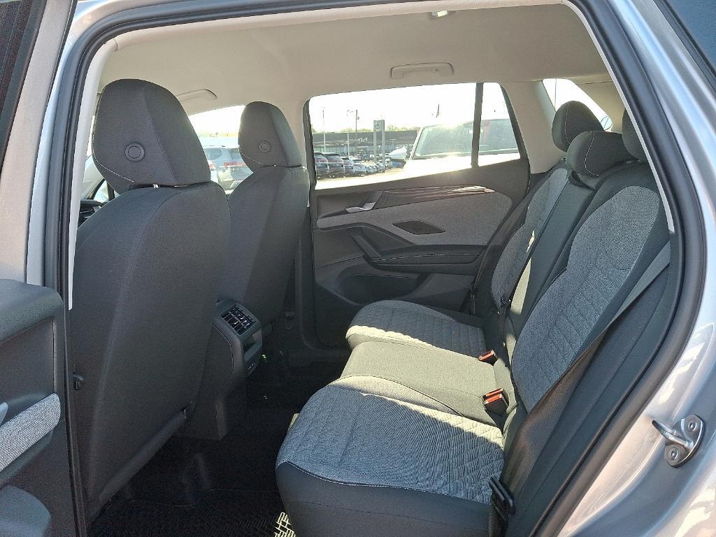 new 2025 Volkswagen Tiguan car, priced at $34,182