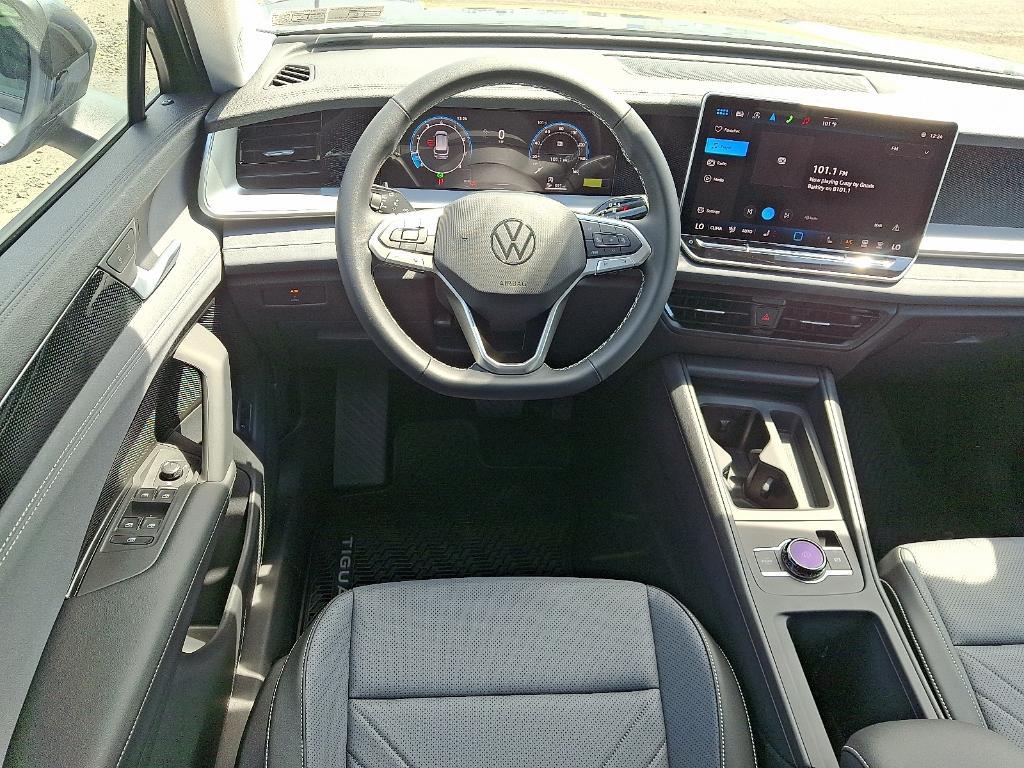 new 2025 Volkswagen Tiguan car, priced at $35,344