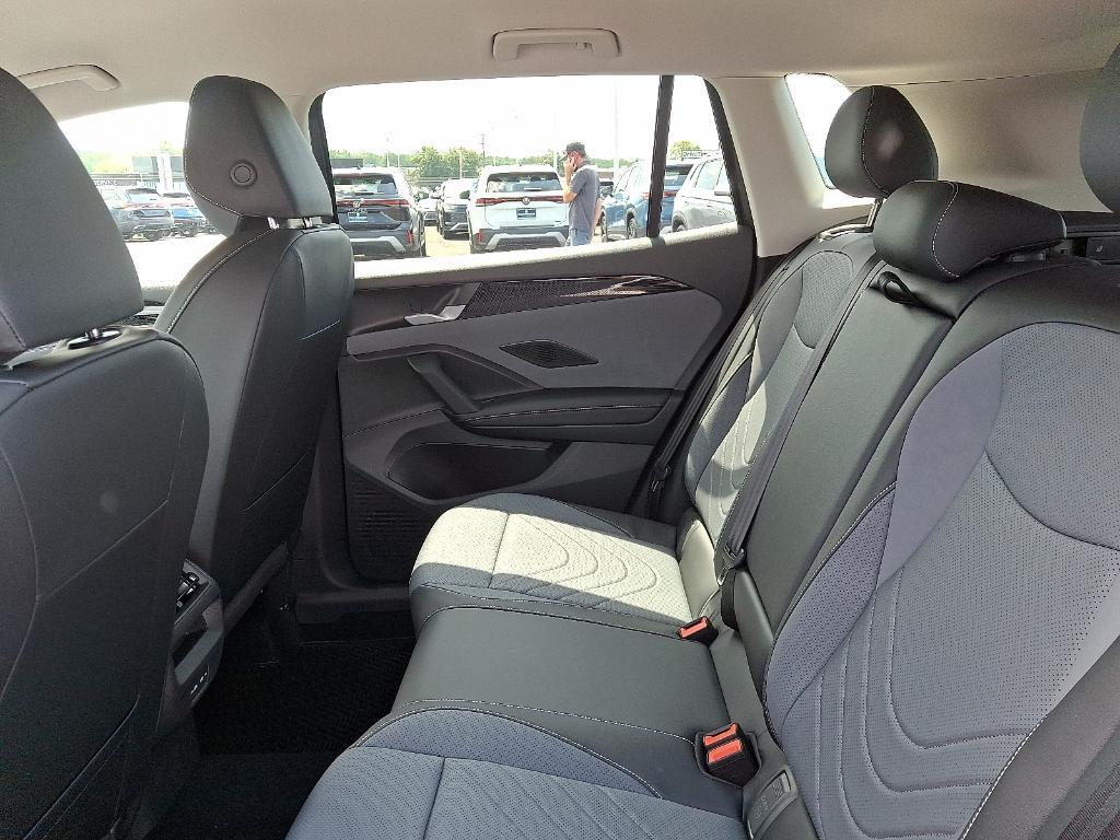 new 2025 Volkswagen Tiguan car, priced at $35,344