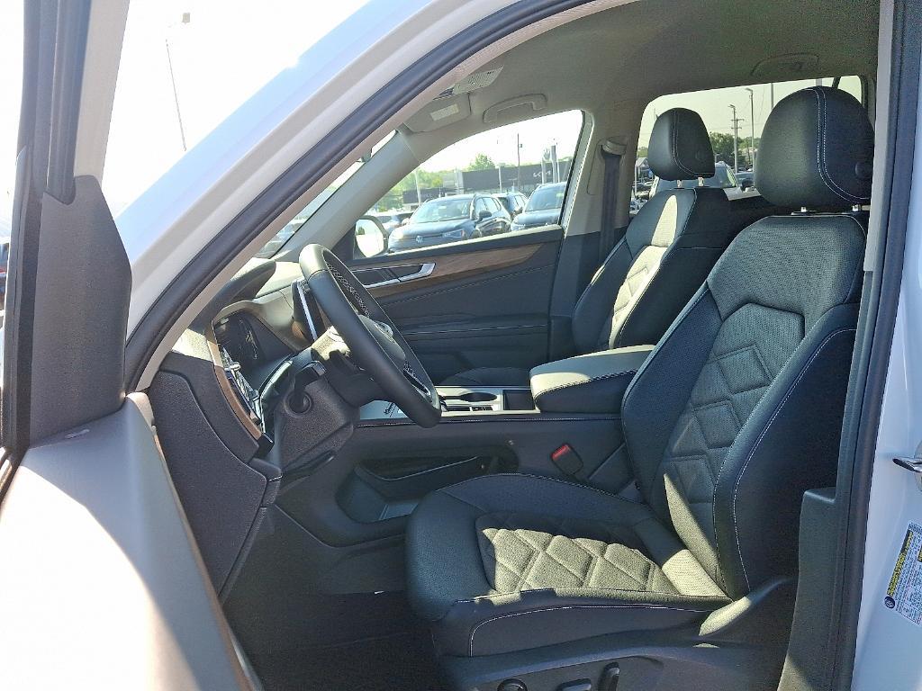 new 2026 Volkswagen Atlas car, priced at $42,464