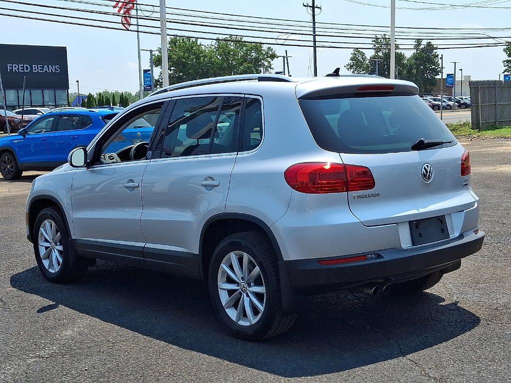 2017 Reflex Silver Metallic Volkswagen Tiguan