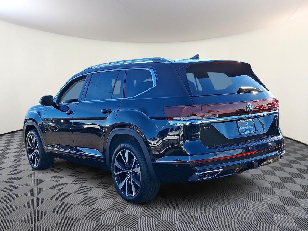 new 2026 Volkswagen Atlas car, priced at $57,423