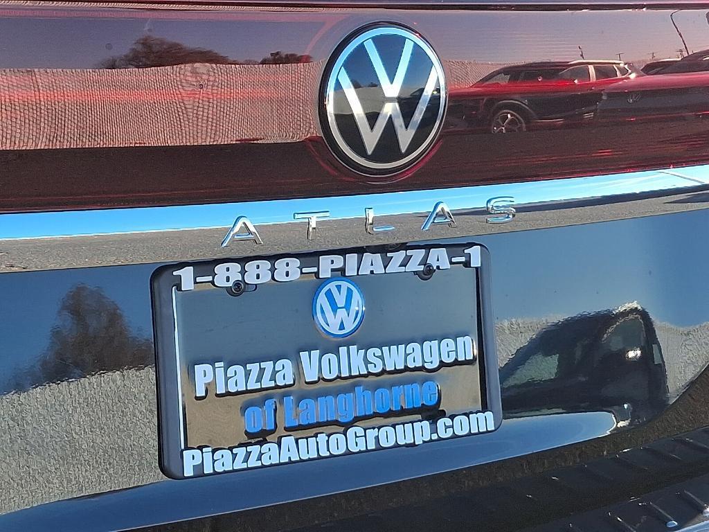 new 2026 Volkswagen Atlas car, priced at $57,423