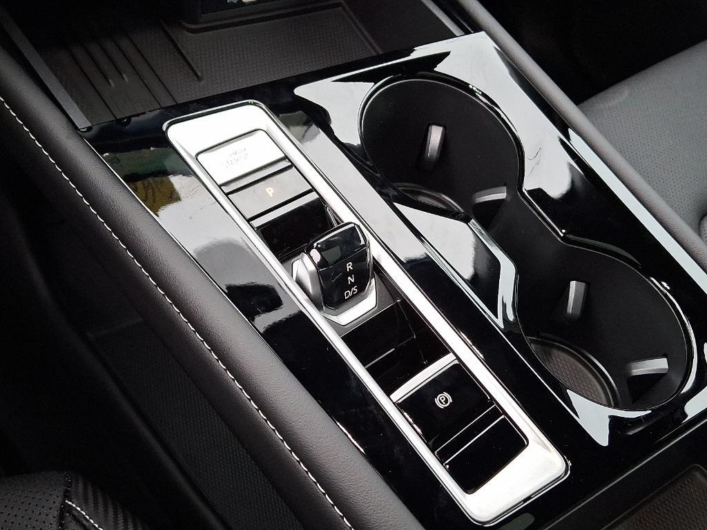 new 2026 Volkswagen Atlas Cross Sport car, priced at $49,276