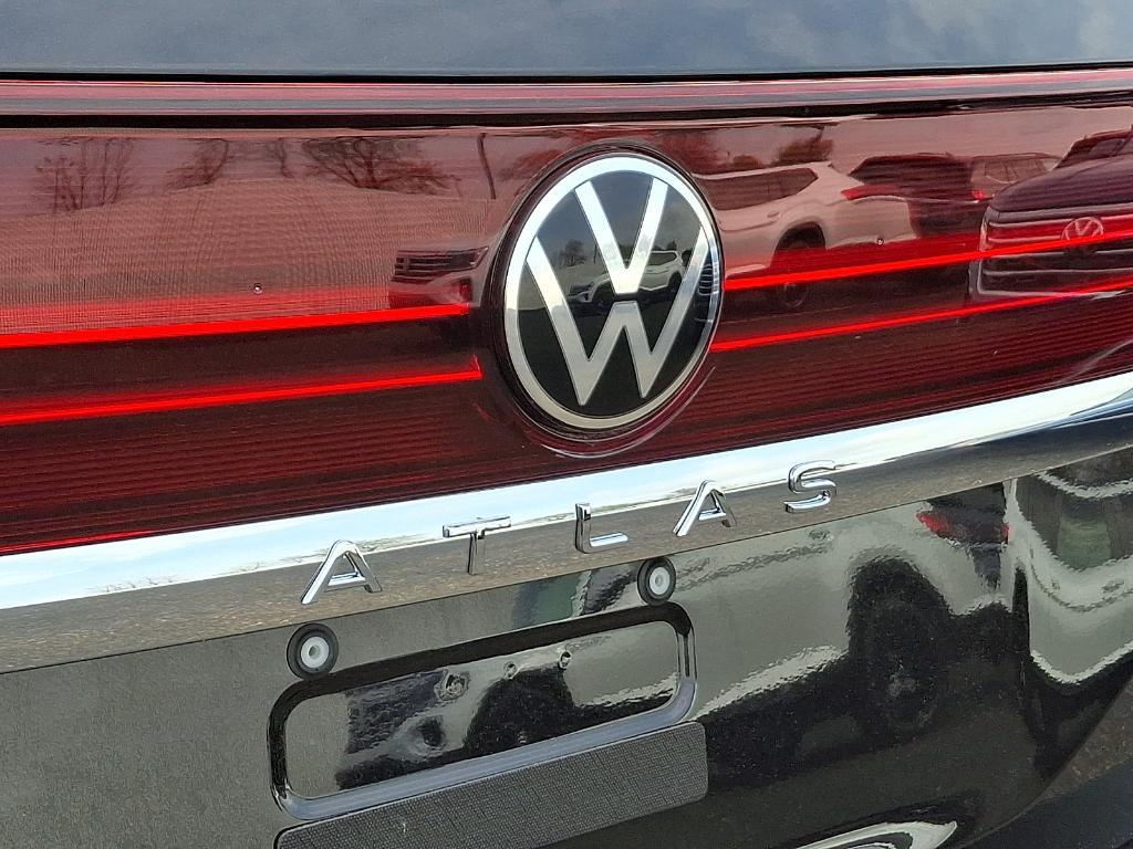 new 2026 Volkswagen Atlas car, priced at $46,220