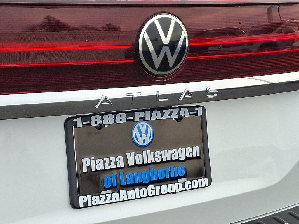 new 2026 Volkswagen Atlas car, priced at $51,300