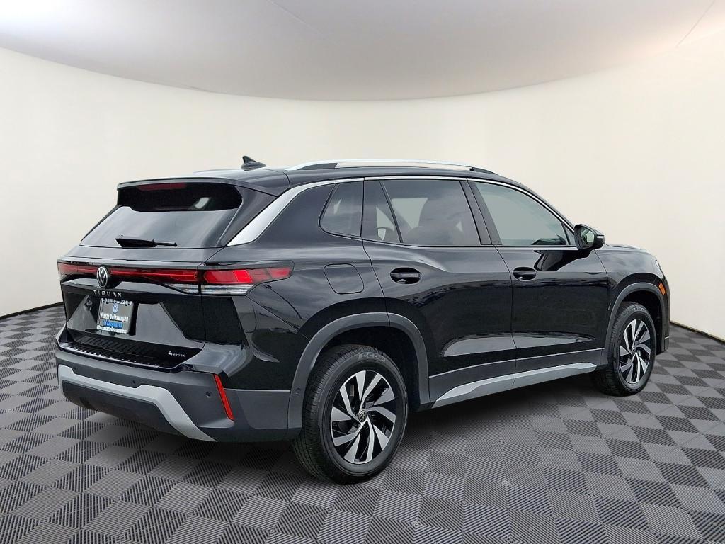 new 2025 Volkswagen Tiguan car, priced at $34,044