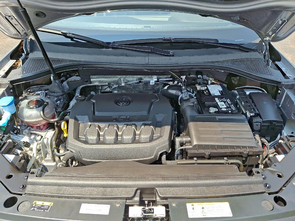 2024 Pyrite Silver Metallic Volkswagen Tiguan