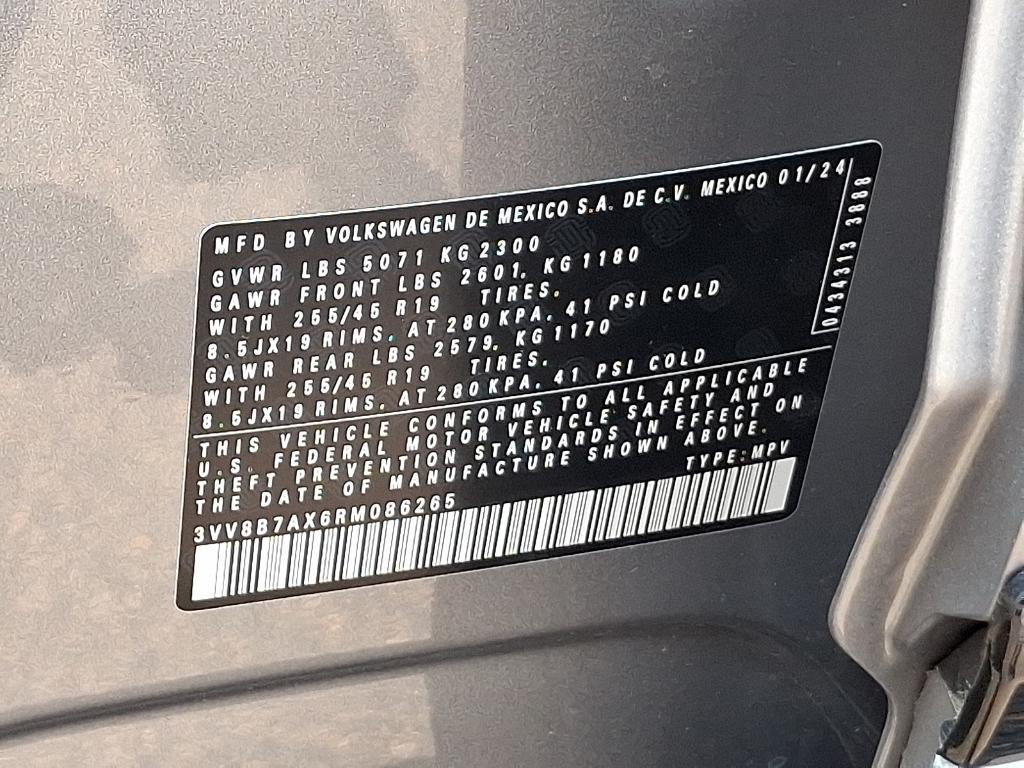 2024 Pyrite Silver Metallic Volkswagen Tiguan