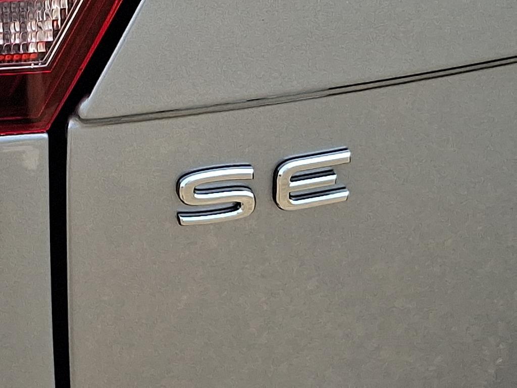 2024 Pyrite Silver Metallic Volkswagen Tiguan