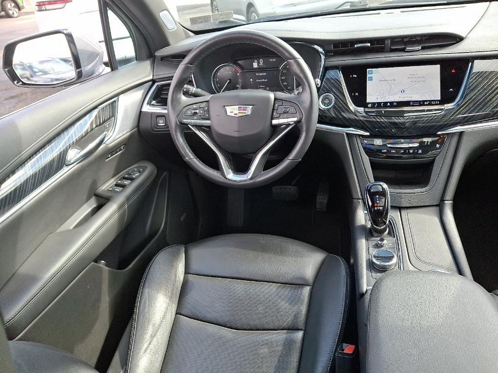 used 2023 Cadillac XT6 car, priced at $29,999