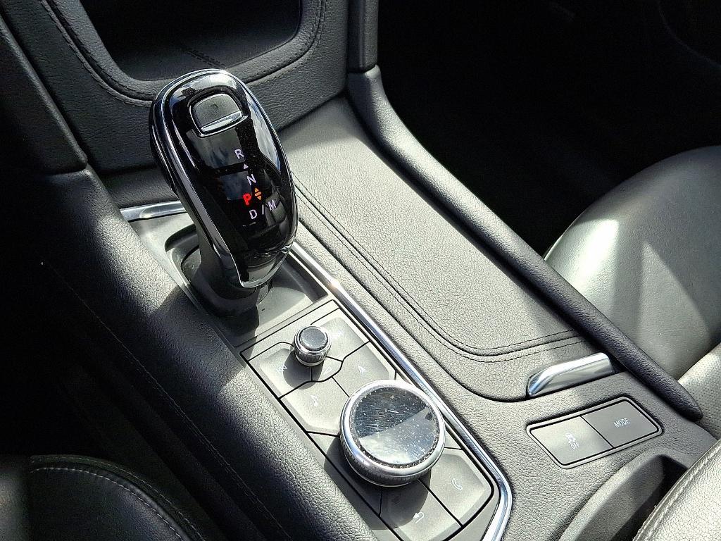 used 2023 Cadillac XT6 car, priced at $29,999