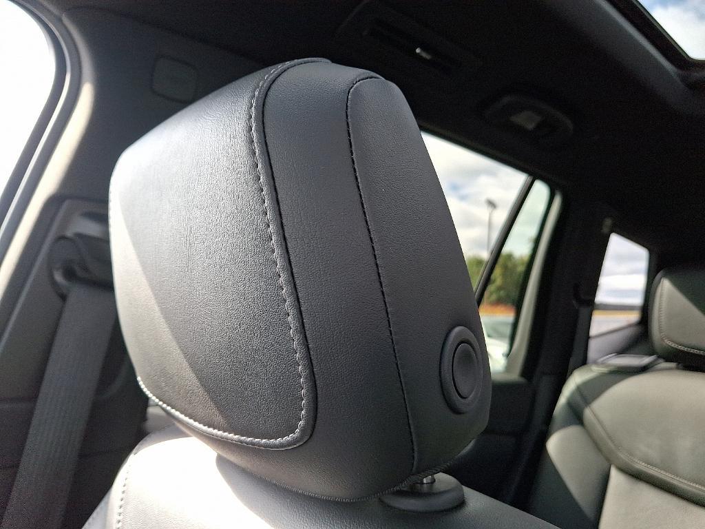 used 2023 Cadillac XT6 car, priced at $29,999